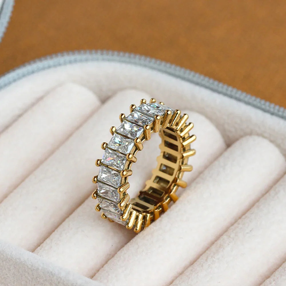 Theresa Ring